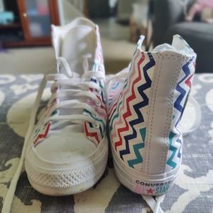 Converse bright pattern high-tops